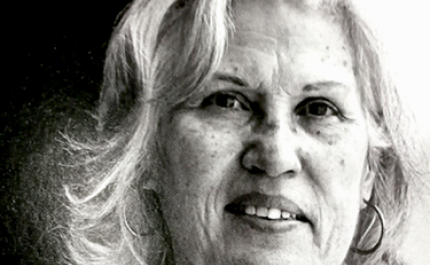 MARIA TERESA DINIS RECEBE MEDALHA DE MÉRITO CIENTÍFICO