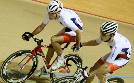 Gémeos Oliveira estreiam-se com quarto lugar em madison