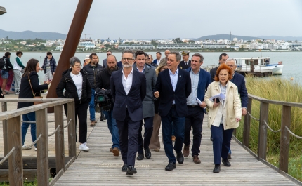 Ministra do Ambiente garante intervenção  de emergência para que Ilha da Fuseta  tenha praia no próximo verão