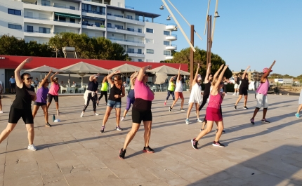QUARTEIRA | 5.º Zumba Sunset com Bela Pereira no Verão Ativo24 