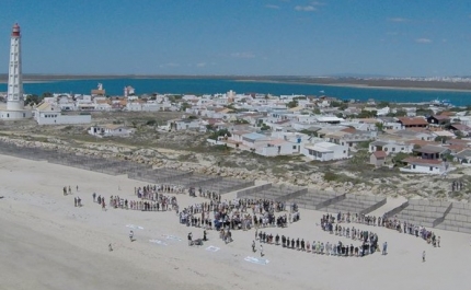 SOS humano na ilha do Farol mantém acesa oposição às demolições no Algarve