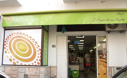 Trabalhadores de supermercados Alisuper temem ficar sem trabalho