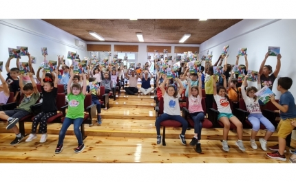 Nathalie Dias apresentou o seu Livro «Quando eu for grande... Quero ser Jornalista!» em Salir