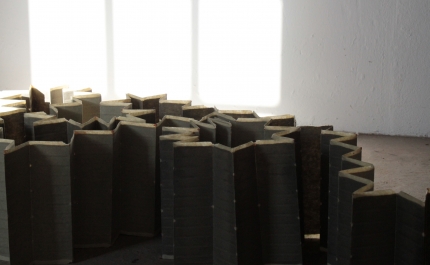 Reabertura da Galeria de Arte do Convento Espírito Santo com Exposição «As Flores Abrem mais depressa ao Domingo» de Christine Henry