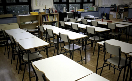 Alunos russos e ucranianos sentem-se irmãos e preparam-se para receber refugiados nas suas escolas - Reportagem
