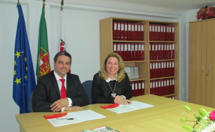 «A Voz de Loulé» e «A Voz do Algarve» assinam protocolo com a DECO