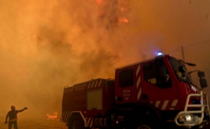 Quase 400 operacionais e sete meios aéreos no combate ao fogo de Loulé