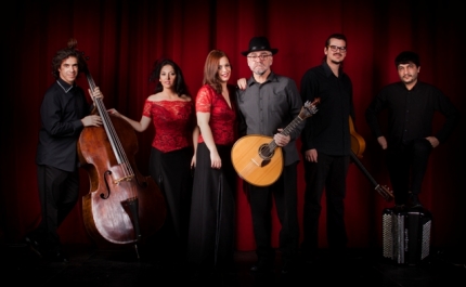 Os AL MOURARIA  apresentam o novo trabalho de título genérico ”Fado/Tango” nos casinos do Algarve.