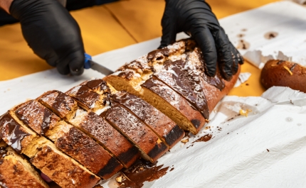 Mercadinho e Folar Gigante animam a Páscoa em Quarteira