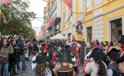 O MAIOR CARNAVAL INFANTIL DO PAÍS É EM LOULÉ E CONTA COM 3 MIL CRIANÇAS
