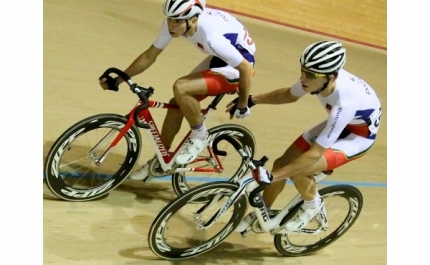 Quatro portugueses competem na pista da UCI