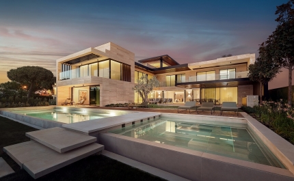 EMPREENDIMENTO RESIDENCIAL DE LUXO ONE GREEN WAY COM APARTAMENTO MODELO