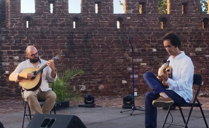 RICARDO J MARTINS O PRIMEIRO PORTUGUÊS NAS «NOCHES EN LOS JARDINES DEL REAL ALCÁZAR»