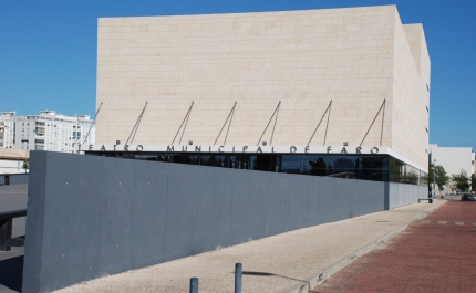 Sazonalidade algarvia e falta de recursos desafiam agentes culturais