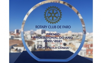 PAULO CUNHA DISTINGUIDO PELO ROTARY CLUB DE FARO  COM O PRÉMIO PROFISSIONAL DO ANO