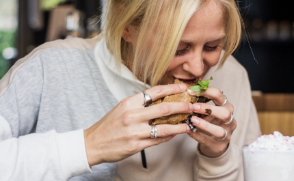 Adotar uma alimentação saudável é fundamental no controlo da Doença Hemorroidária / O que comer? 5 recomendações 