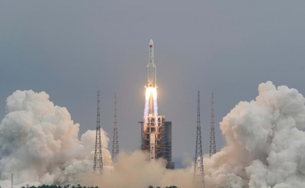 Maior parte do foguetão chinês desintegrou-se no regresso à Terra