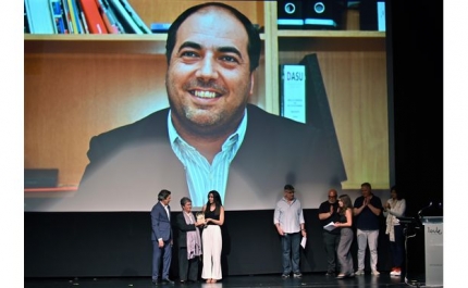 MUNICÍPIO DE LOULÉ PRESTA HOMENAGEM A JOAQUIM GUERREIRO, CRIADOR DO FESTIVAL MED