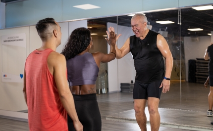 Benefícios do exercício físico para os  idosos   