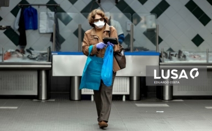 Covid-19: Governo torna obrigatório uso de máscaras em transportes públicos, escolas e comércio