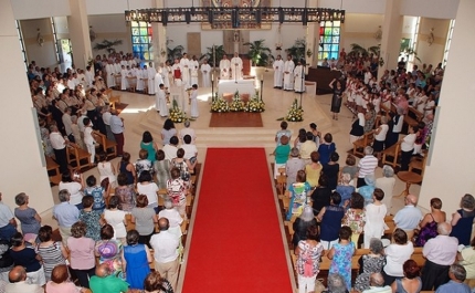 Quarteira participou em festa na «missa nova» do padre Rafael Rocha
