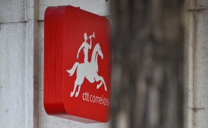 Carteiros de Faro avançam para greve parcial entre terça-feira e o dia 07