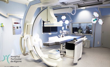 PRIMEIRA VÁLVULA AÓRTICA POR VIA TRANSAPICAL ACONTECE NO HPA