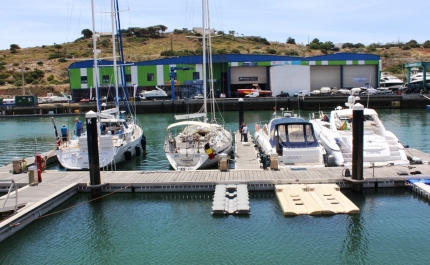 Empresas marítimo-turísticas paradas no Algarve receiam retoma demasiado gradual 