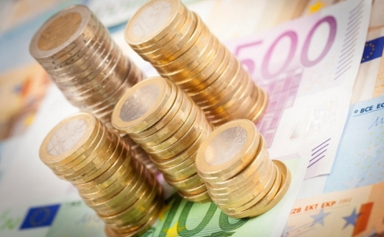 Costa anuncia que salário mínimo vai voltar a aumentar em 2019