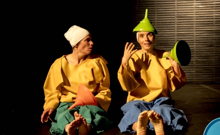 CORPODEHOJE – FESTIVAL DE ARTES PERFORMATIVAS DE TAVIRA COM EXTENSÃO A LOULÉ APRESENTA TEATRO E DANÇA PARA A INFÂNCIA