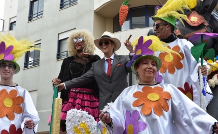 CARNAVAL DE LOULÉ 2018 REAFIRMOU PREFERÊNCIA DOS FOLIÕES NACIONAIS E ESTRANGEIROS À PROCURA DE SOL, DIVERSÃO E CRIATIVIDADE 