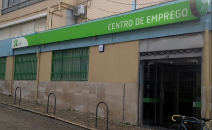 Número de empresas com despedimentos coletivos cai 23% até julho para 178