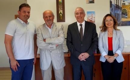 ARS ALGARVE É A PRIMEIRA REGIÃO DO PAÍS A CELEBRAR CONTRATOS DE FINANCIAMENTO NO ÂMBITO DO PRR PARA ALARGAMENTO DA RESPOSTA NA REDE DE CUIDADOS CONTINUADOS INTEGRADOS NA REGIÃO 