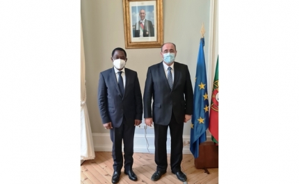 EMBAIXADOR DA COSTA DE MARFIM ELEGE DISTRITO DE FARO PARA APROXIMAÇÃO PRIVILEGIADA 