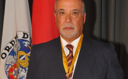 Loulé | Médico Salirense distinguido com a Medalha de Mérito da Ordem dos Médicos