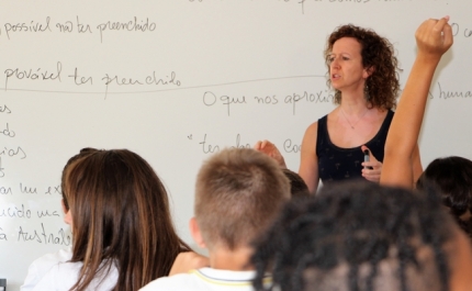 Investigadora brasileira visita aulas de Filosofia para Crianças e Jovens no Colégio Internacional de Vilamoura