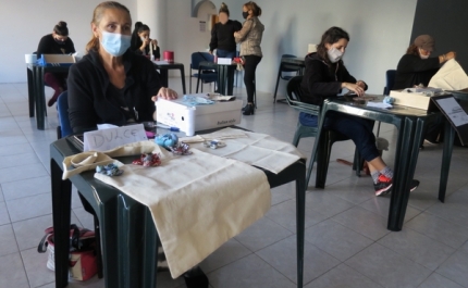 QUARTEIRA RECEBE FORMAÇÃO NA ÁREA DA COSTURA