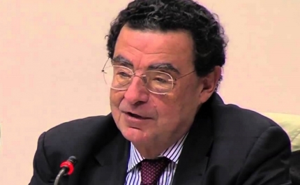 EDUARDO PAZ FERREIRA É O CONVIDADO DA ASSEMBLEIA MUNICIPAL COMEMORATIIVA DO 25 DE ABRIL EM LOULÉ