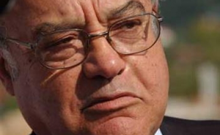 João Cravinho critica parlamento por ver a luta contra a corrupção “na bancada”