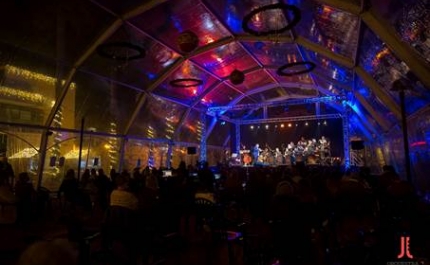 A Christmas Story: Na estrada com a cantora Ilse Huizinga e o baterista Michael Lauren