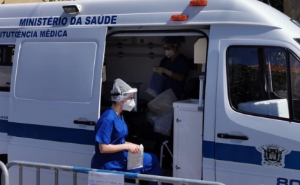 Utentes e funcionários dos lares da Freguesia de Quarteira já foram vacinados