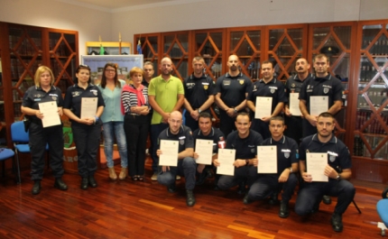 12 Polícias com Certificado de Língua Gestual Portuguesa