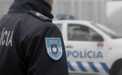 Faro: Apreendidos 25 mil euros e cocaína em buscas domiciliárias 