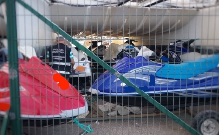 Polícia Marítima apreende mais de 20 motas de água e material náutico suspeito em Portimão