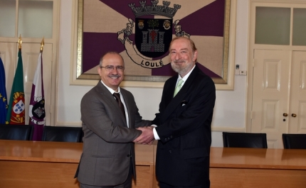 CÔNSUL-GERAL DO BRASIL RECEBIDO EM LOULÉ PARA APRESENTAR DESPEDIDAS