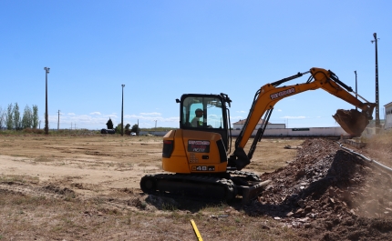 Começou a obra para colocação de um relvado sintético no Campo de Futebol de Ervidel