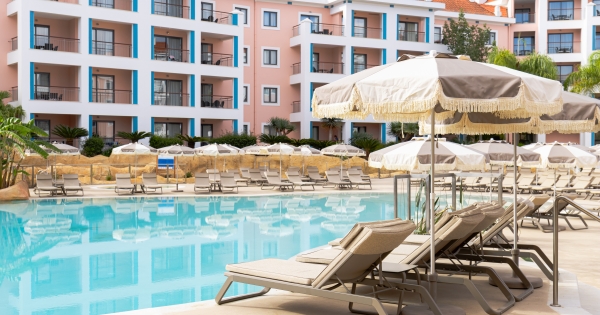 Escape to Serenity: Hilton Vilamoura's 'Slow Getaways' Offer Peace and Luxury in the Algarve
