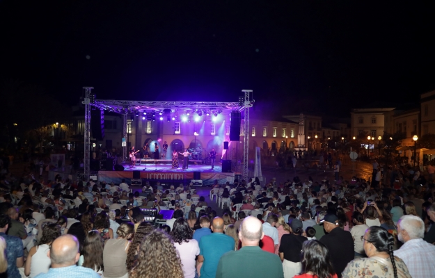 Praça da República volta a ser um dos grandes cenários do «Verão em Tavira»