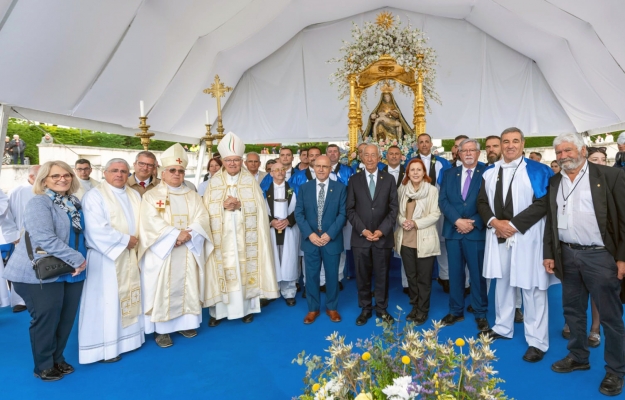 PRESIDENTE DA REPÚBLICA JUNTOU-SE À COMUNIDADE LOULETANA PARA CELEBRAR FESTA DA MÃE SOBERANA