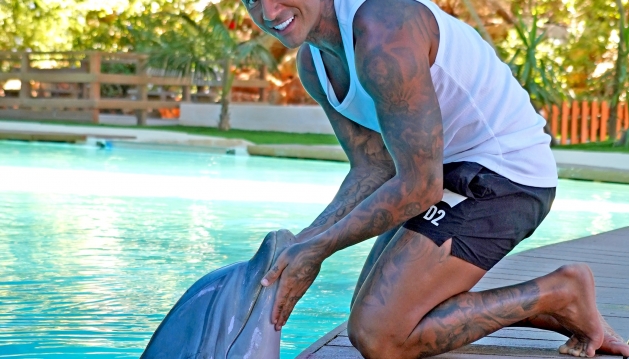 Ricardo Quaresma visita Zoomarine em família